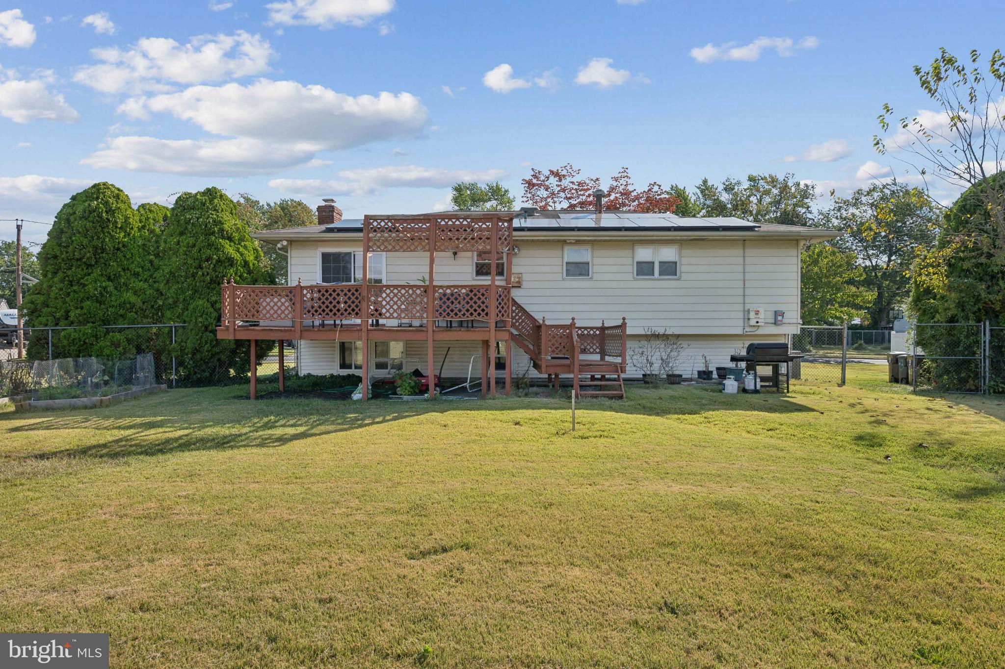 43 Princeton Drive Delran, NJ 08075 - Photo 25 of 25 a aerial view of a house with swimming pool and a yard