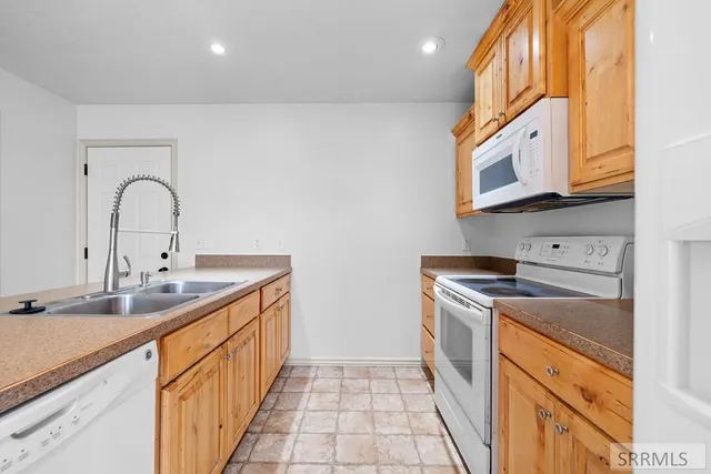 $379,000 | 4221 East 295 North, Rigby, ID 83442