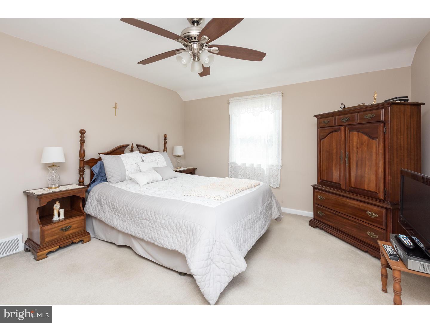 611 Dutton Circle Springfield, PA 19064 - Photo 15 of 28