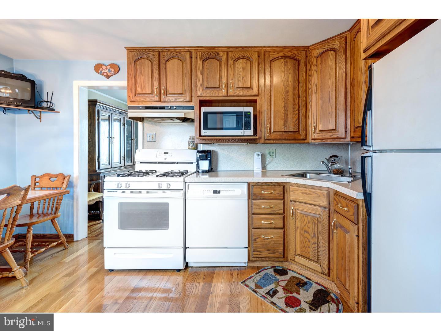 611 Dutton Circle Springfield, PA 19064 - Photo 8 of 28