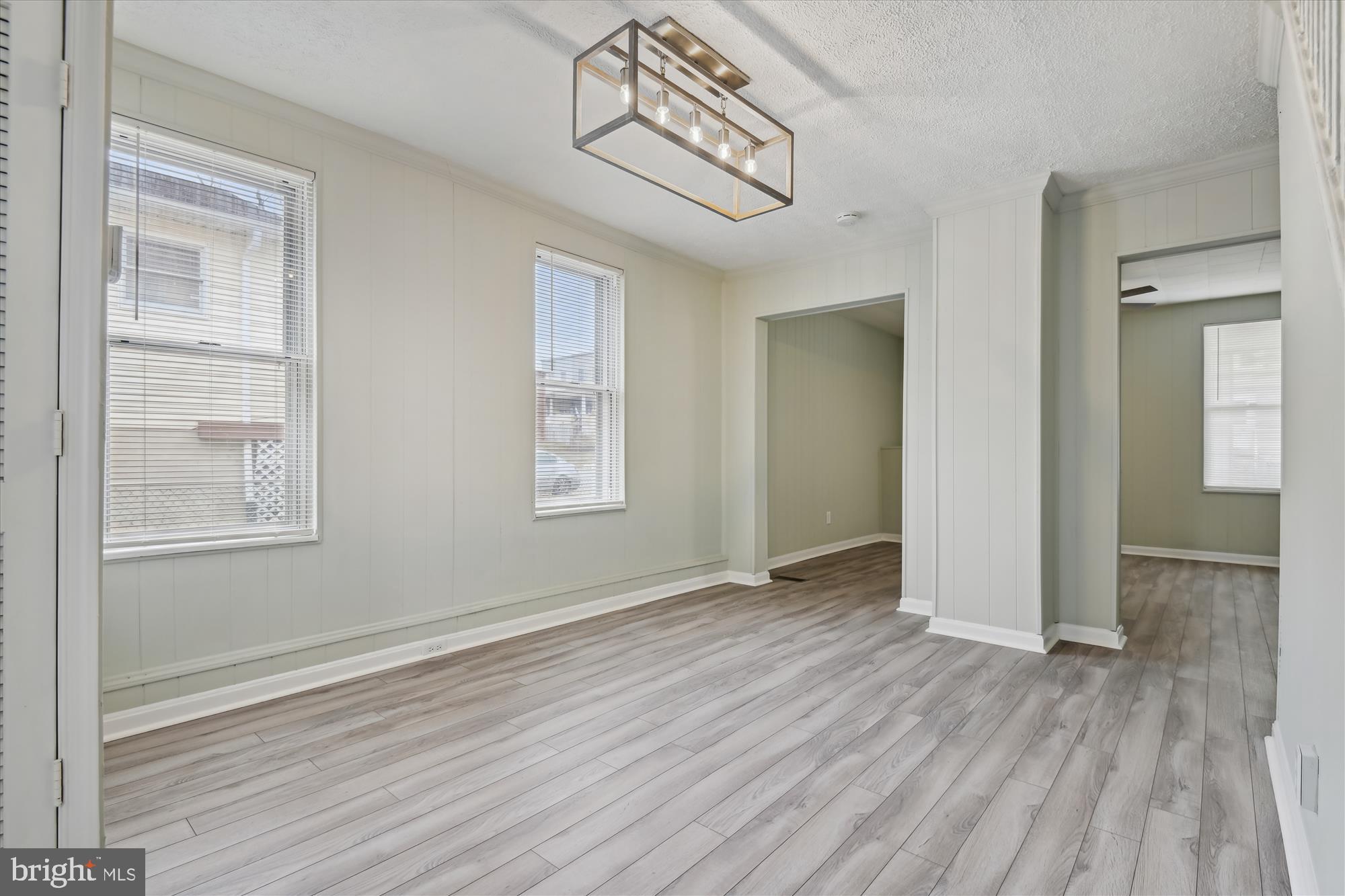 3651 Hineline Road Baltimore, MD 21229 - Photo 12 of 36 Dining Area