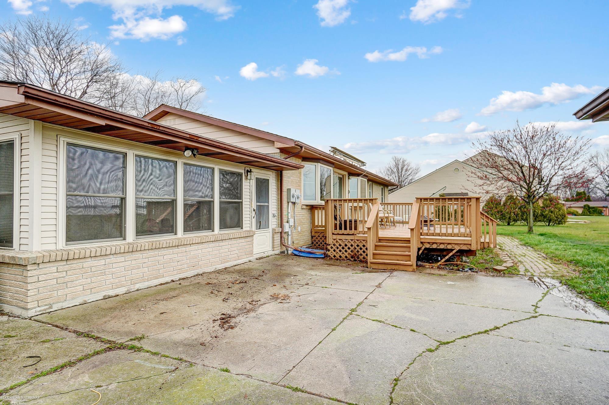 4130 Brest Road Newport, MI 48166 - Photo 41 of 51 50137592-a9754b0e-c842-4734-8601-ac46b985d480.JPG