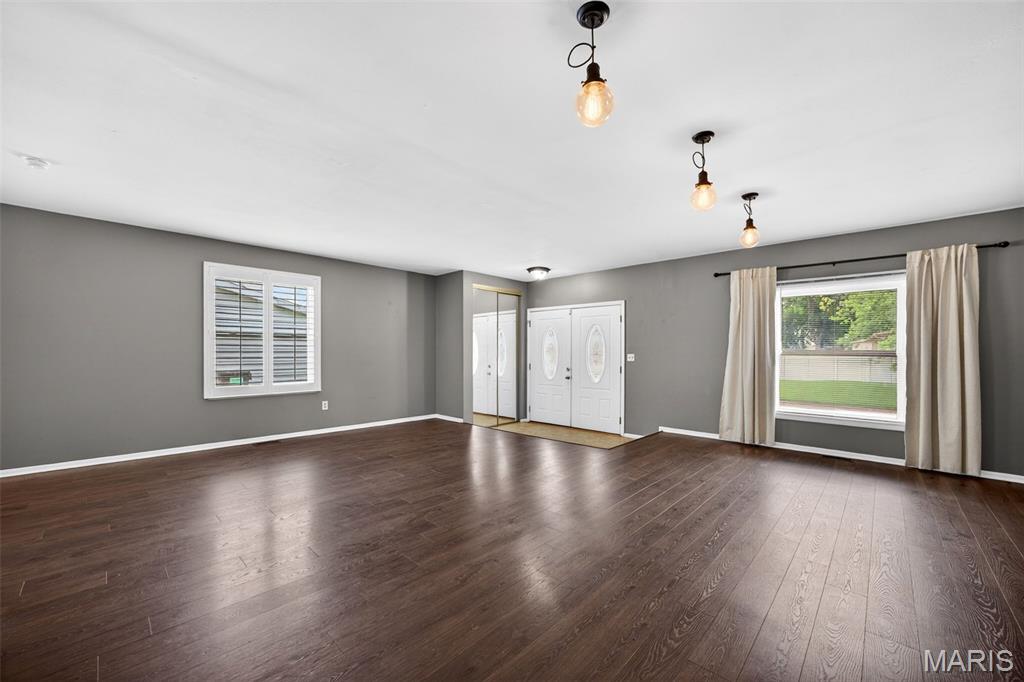 4145 Elkhart Lake Road St. Charles, MO 63304 - Photo 6 of 34