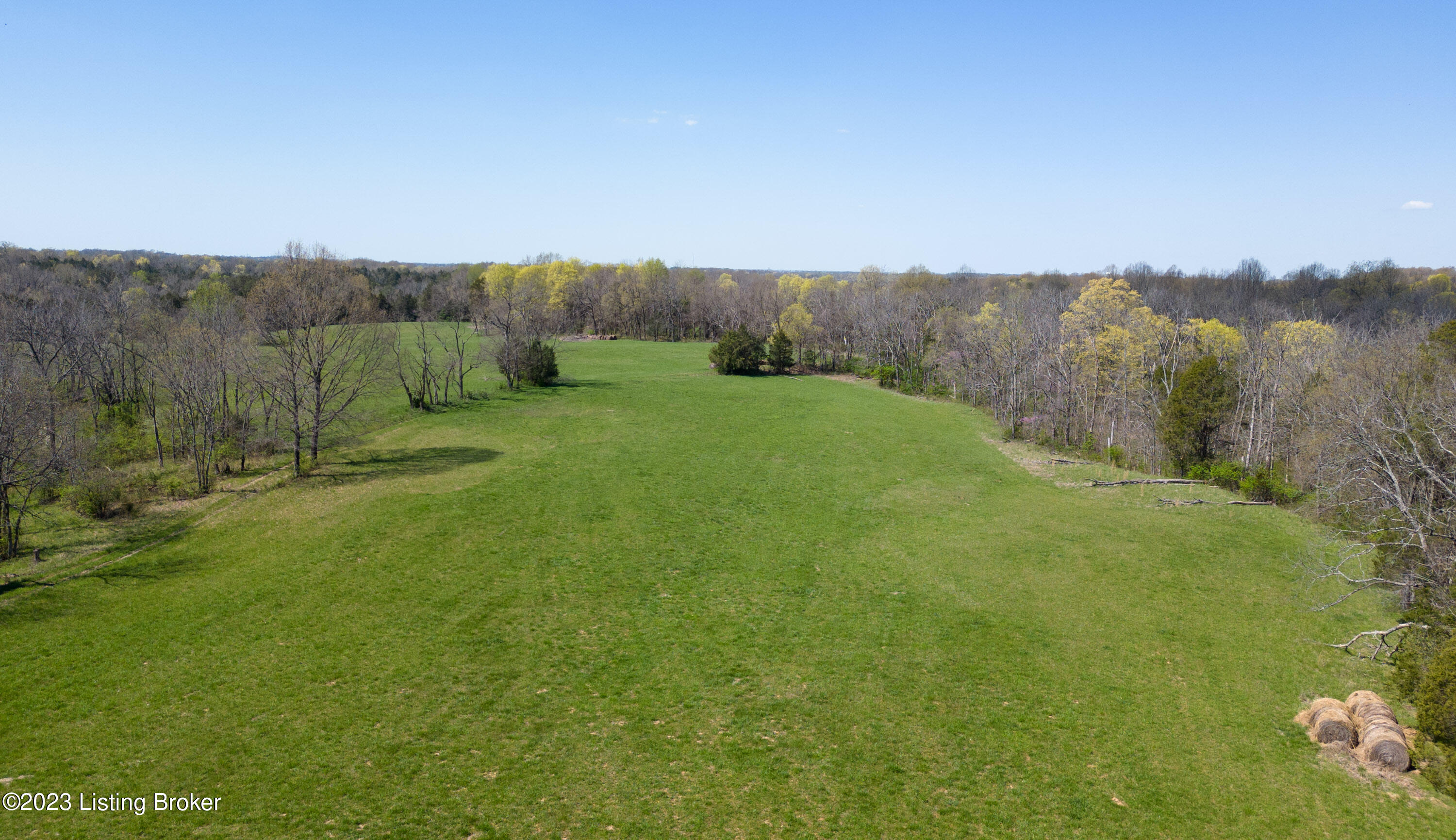 13600 Buttermilk Ridge Road Louisville, KY 40299 - Photo 2 of 18 001