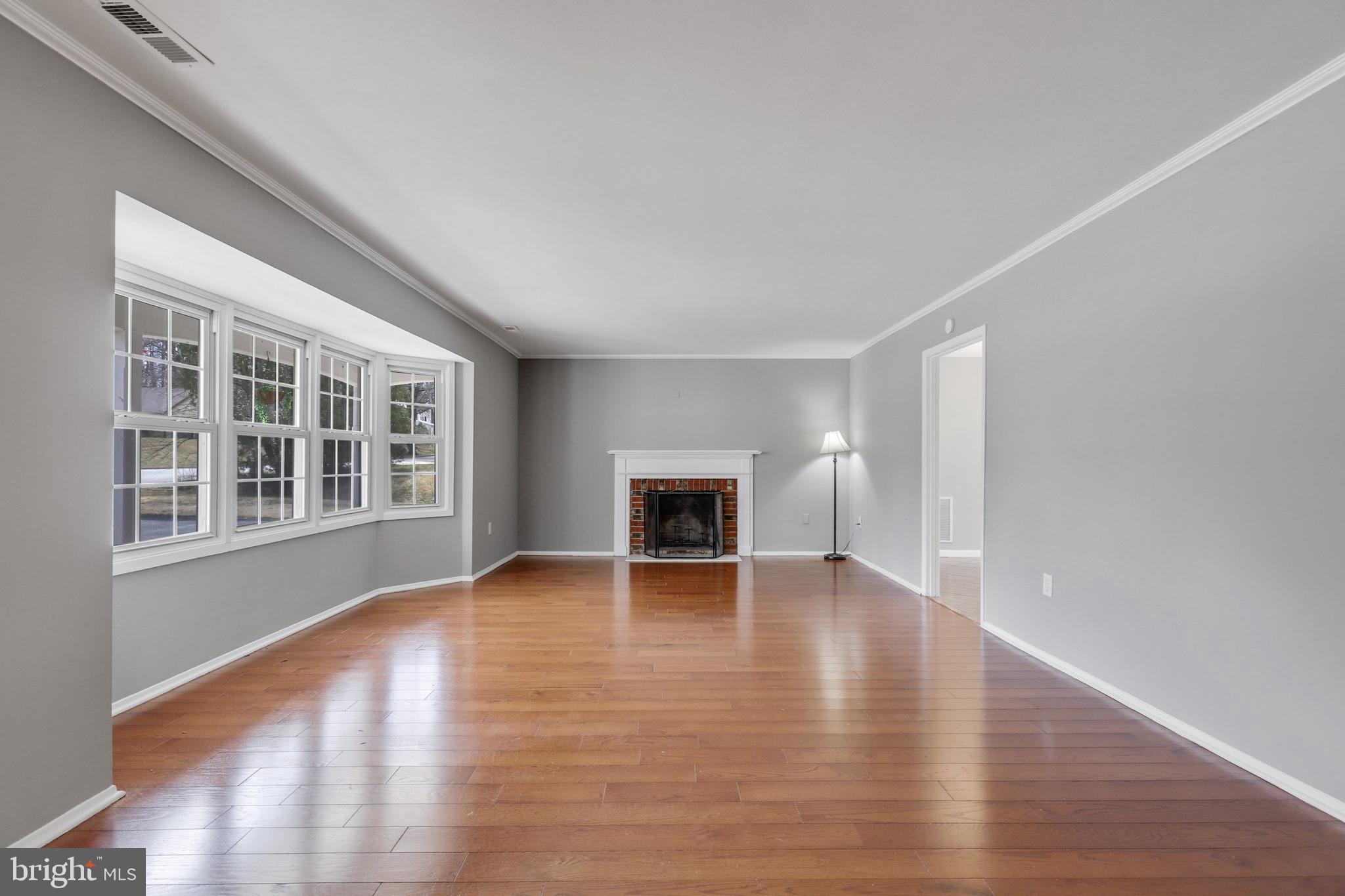 12502 Silverbirch Lane Laurel, MD 20708 - Photo 6 of 33 Gallery Image 6