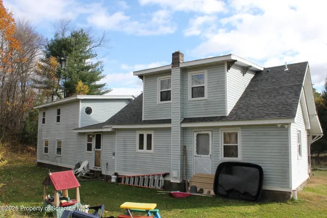 $350,000 | 905 Belmont Turnpike, Waymart, PA 18472