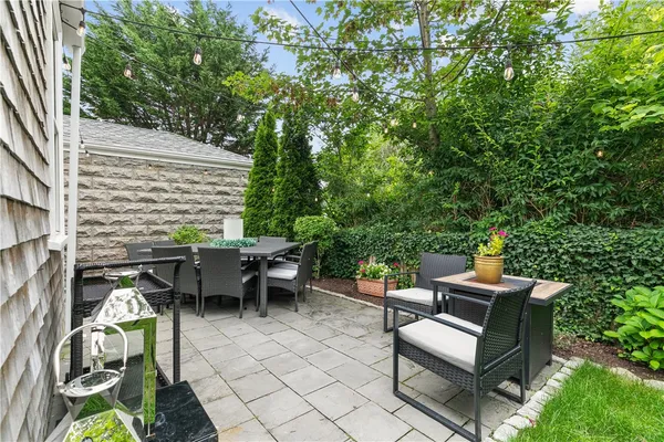 $30,000 | 68 Roseneath Avenue, Newport, RI 02840