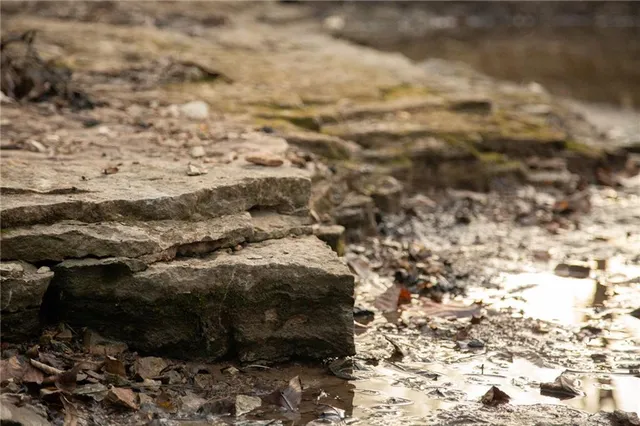 $150,000 | 705 Northeast Noeleen Lane, Lee's Summit, MO 64086