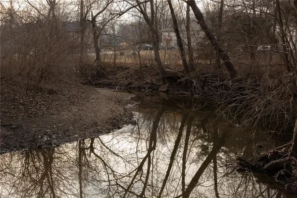 $150,000 | 705 Northeast Noeleen Lane, Lee's Summit, MO 64086