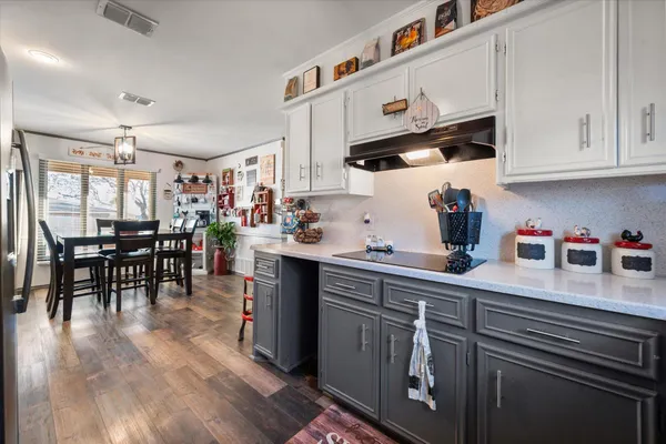 $375,000 | 38 East Canyon View Drive, Ransom Canyon, TX 79366