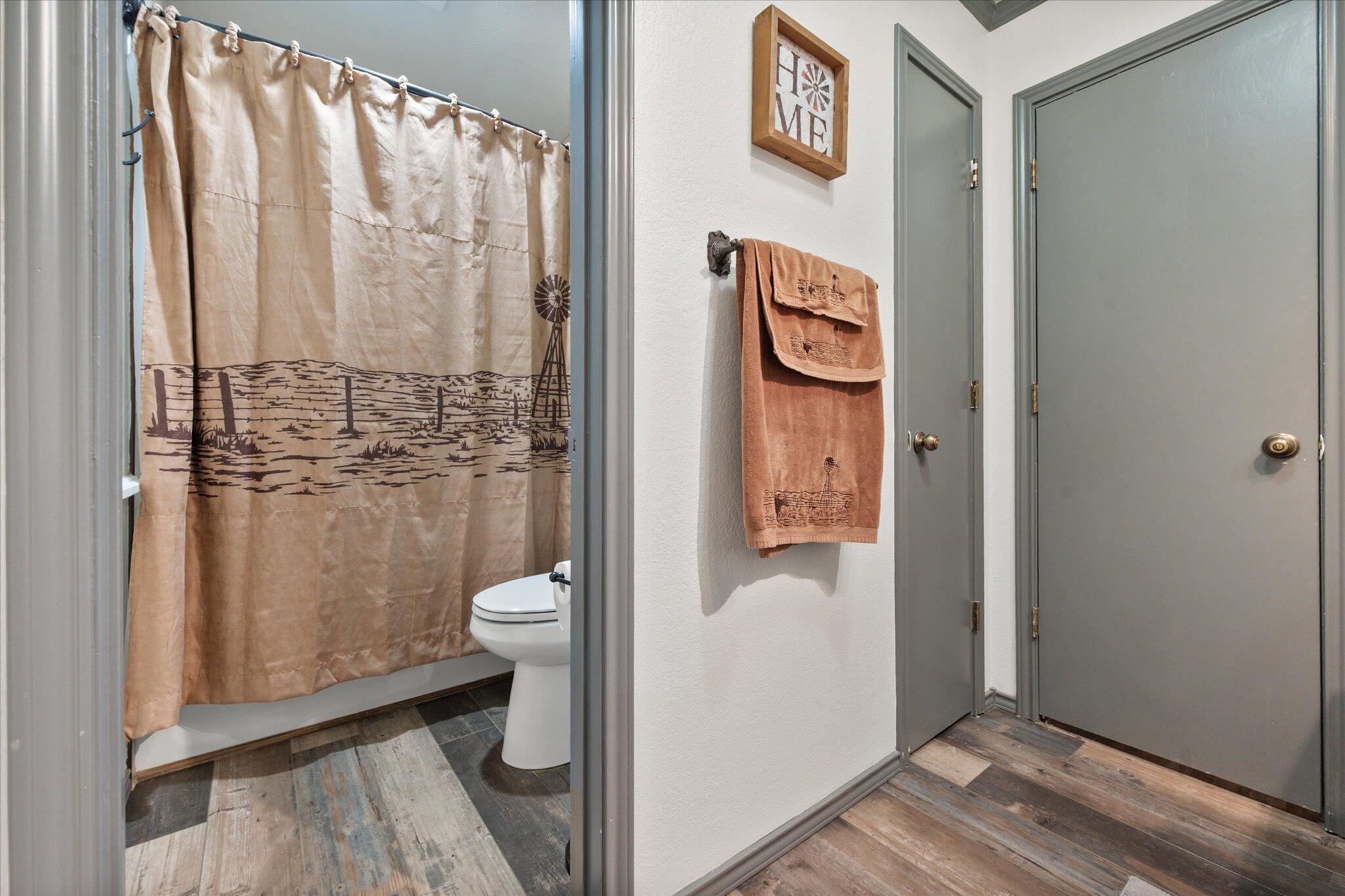 38 East Canyon View Drive Ransom Canyon, TX 79366 - Photo 21 of 35 15-38 E CanyonView_5129