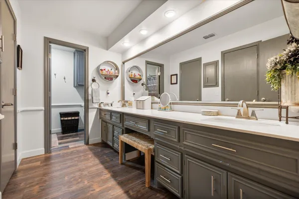 $375,000 | 38 East Canyon View Drive, Ransom Canyon, TX 79366