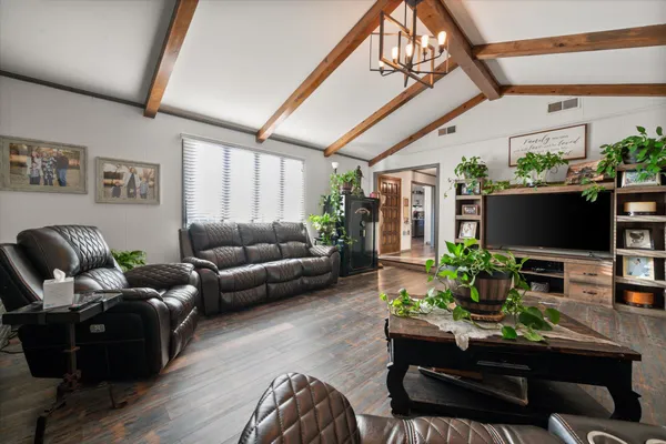 $375,000 | 38 East Canyon View Drive, Ransom Canyon, TX 79366