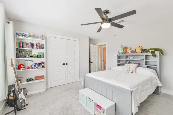 $499,999 | 123 Kingsley Grv Street, Montgomery, TX 77316