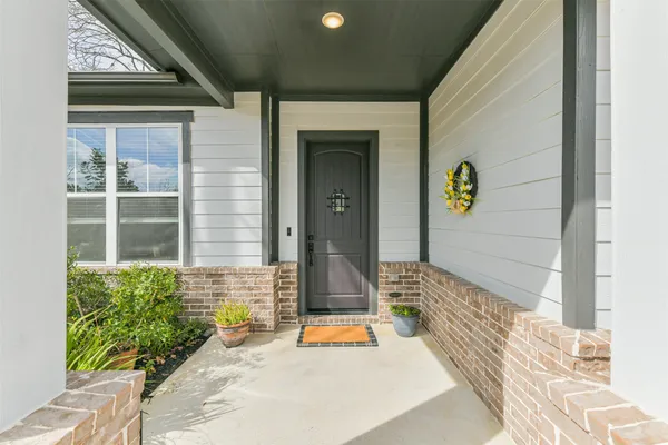 $499,999 | 123 Kingsley Grv Street, Montgomery, TX 77316