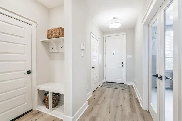 $499,999 | 123 Kingsley Grv Street, Montgomery, TX 77316