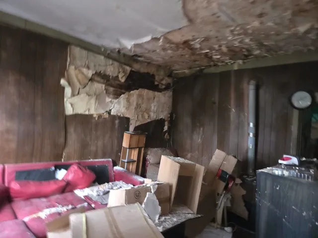 $24,900 | 627 East 92nd Place, Chicago, IL 60619