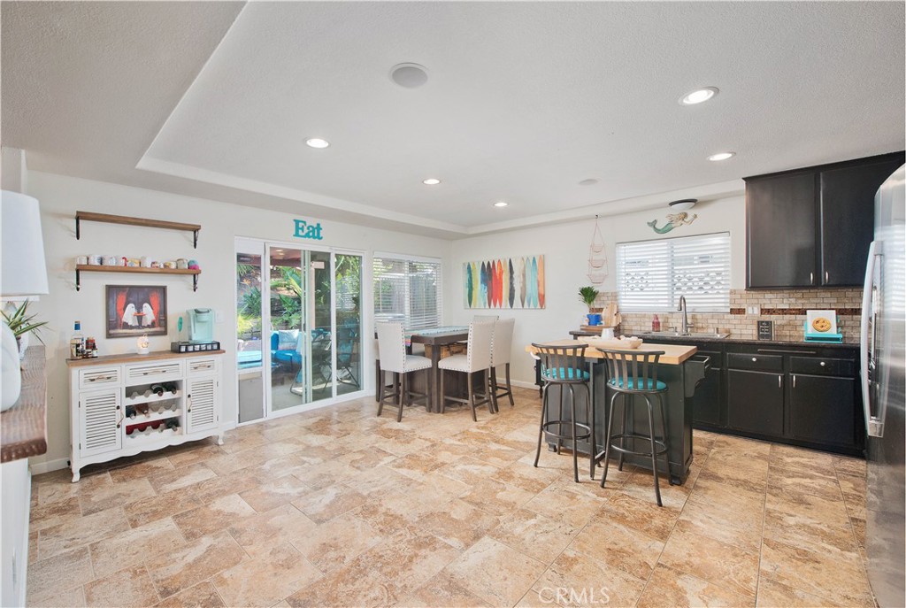 6373 Keystone Street Simi Valley, CA 93063 - Photo 8 of 29 Gallery Image 8