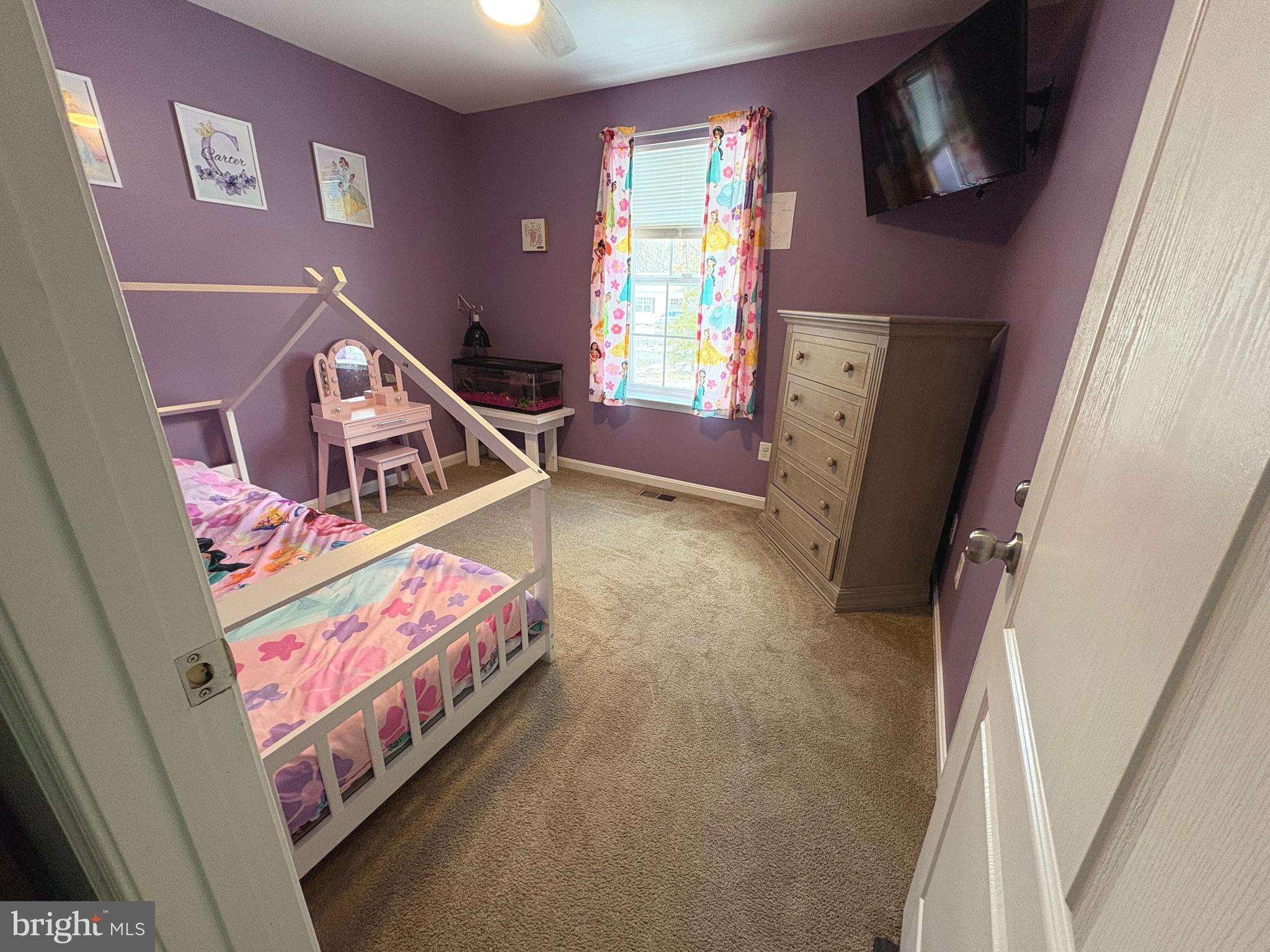 148 East Step Road Chestertown, MD 21620 - Photo 24 of 46 a living room with furniture and a window