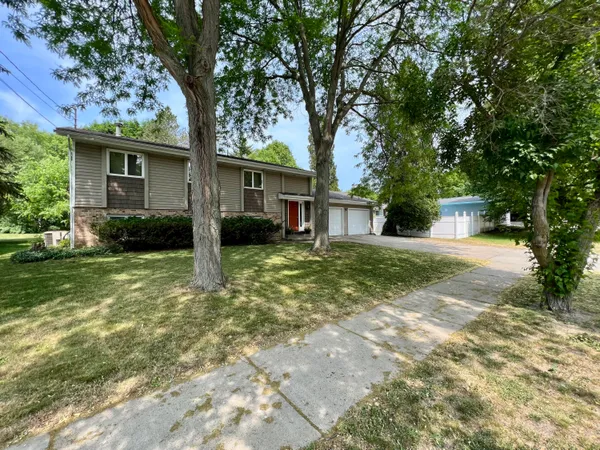 $230,000 | 715-717 North Bradley Street, Mount Pleasant, MI 48858