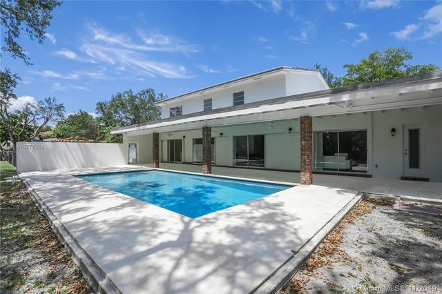 $1,825,000 | 10700 Old Cutler Road, Pinecrest, FL 33156