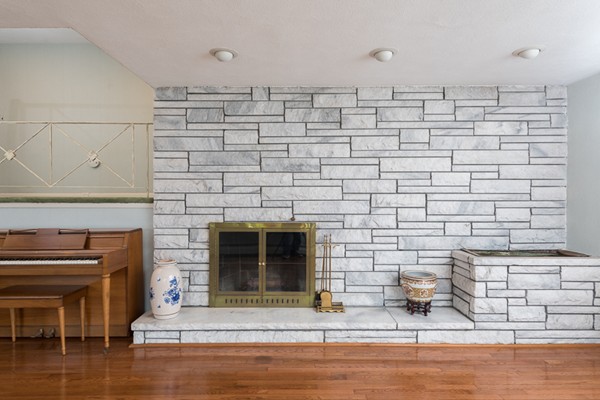 40 Cushing Road Milton, MA 02186 - Photo 5 of 23 Gallery Image 5