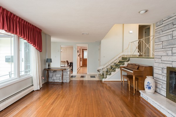 40 Cushing Road Milton, MA 02186 - Photo 6 of 23 Gallery Image 6