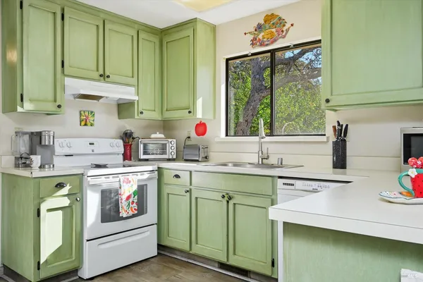 $377,700 | 17937 Moon Hill Court, Hidden Valley Lake, CA 95467