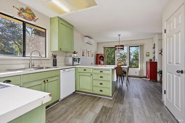 $377,700 | 17937 Moon Hill Court, Hidden Valley Lake, CA 95467