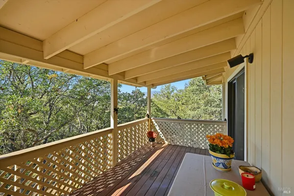 $377,700 | 17937 Moon Hill Court, Hidden Valley Lake, CA 95467