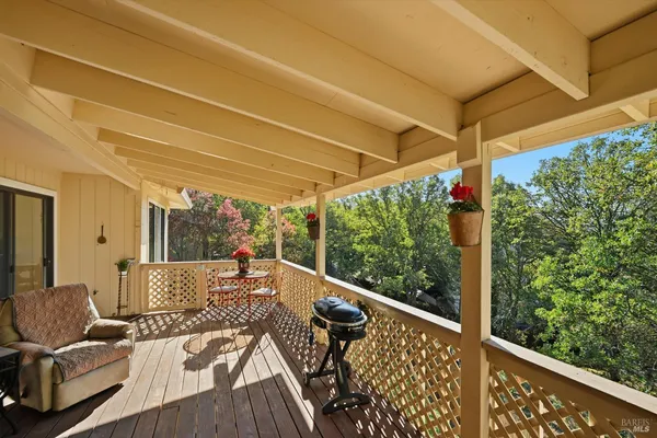 $377,700 | 17937 Moon Hill Court, Hidden Valley Lake, CA 95467