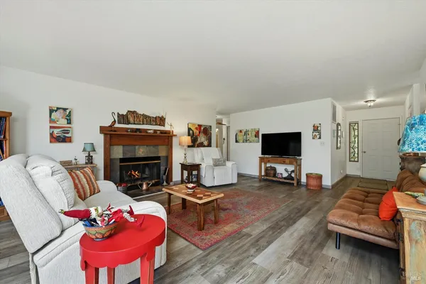 $377,700 | 17937 Moon Hill Court, Hidden Valley Lake, CA 95467