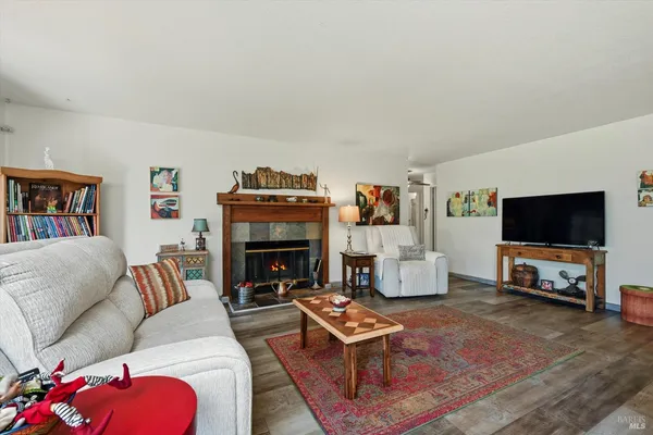 $377,700 | 17937 Moon Hill Court, Hidden Valley Lake, CA 95467