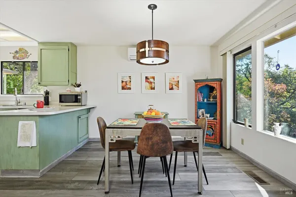 $377,700 | 17937 Moon Hill Court, Hidden Valley Lake, CA 95467