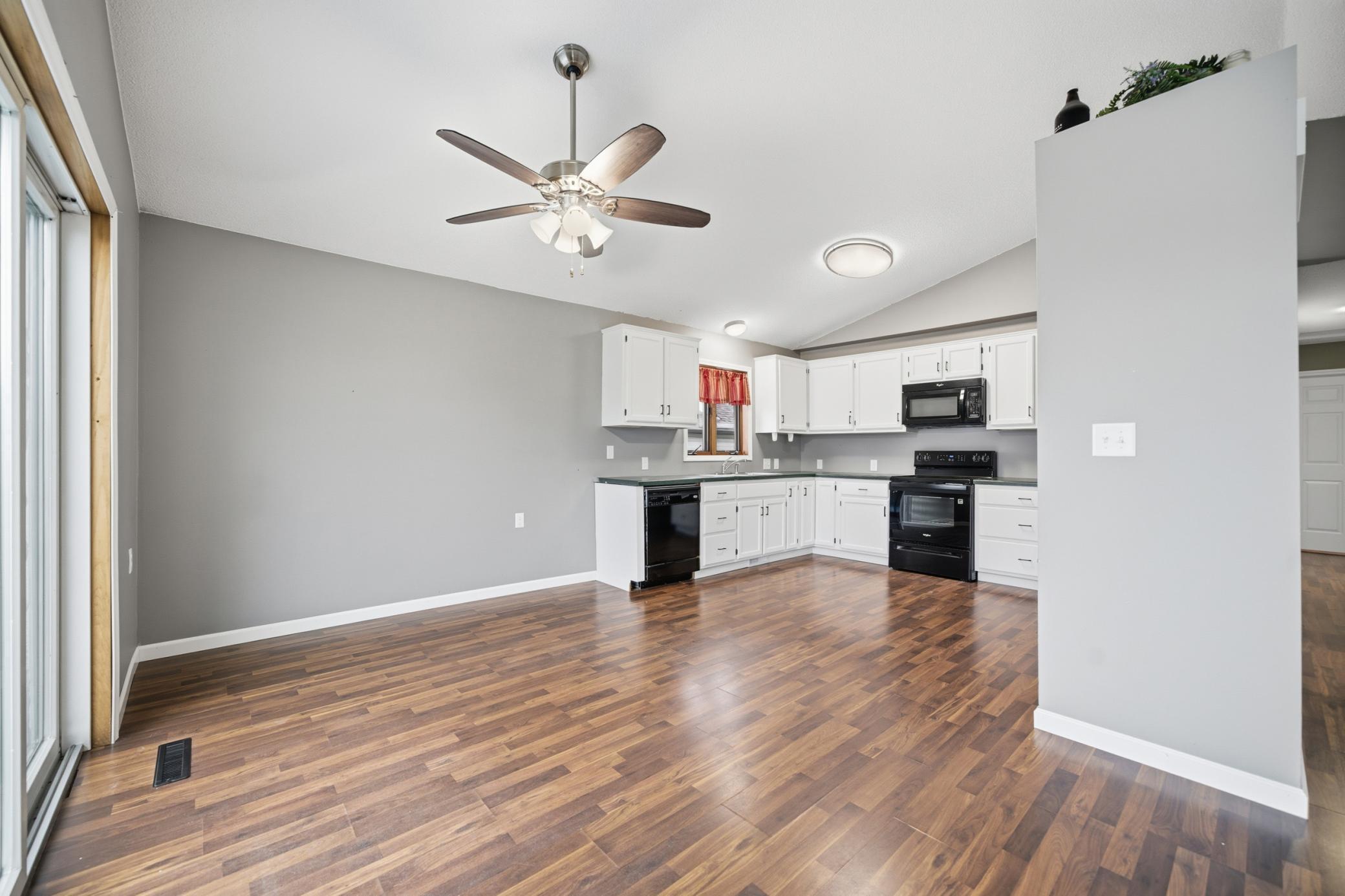 403 8th Street Northwest Kasson, MN 55944 - Photo 6 of 28