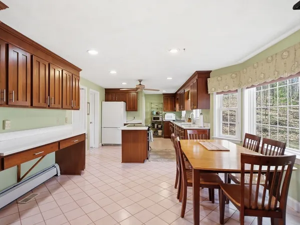 $1,175,000 | 90 Blue Ridge Road, North Andover, MA 01845