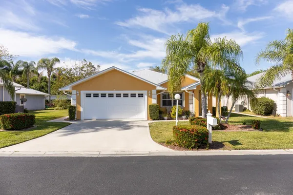 $330,000 | 2625 Southeast 6th Avenue, Okeechobee, FL 34974