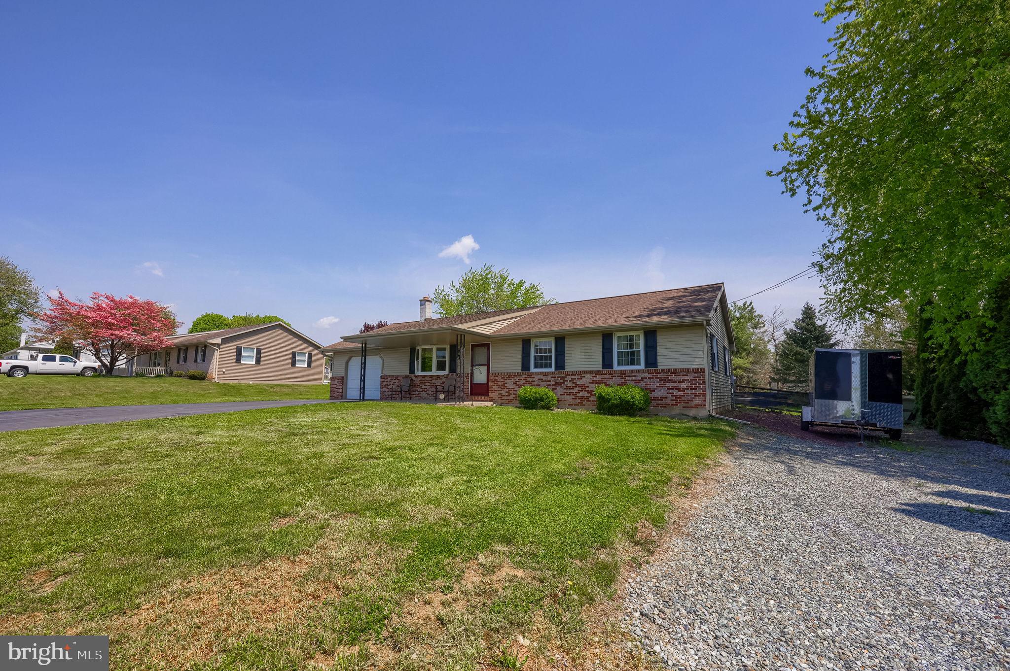 17 Hollander Road Gordonville, PA 17529 - Photo 4 of 37 Gallery Image 4