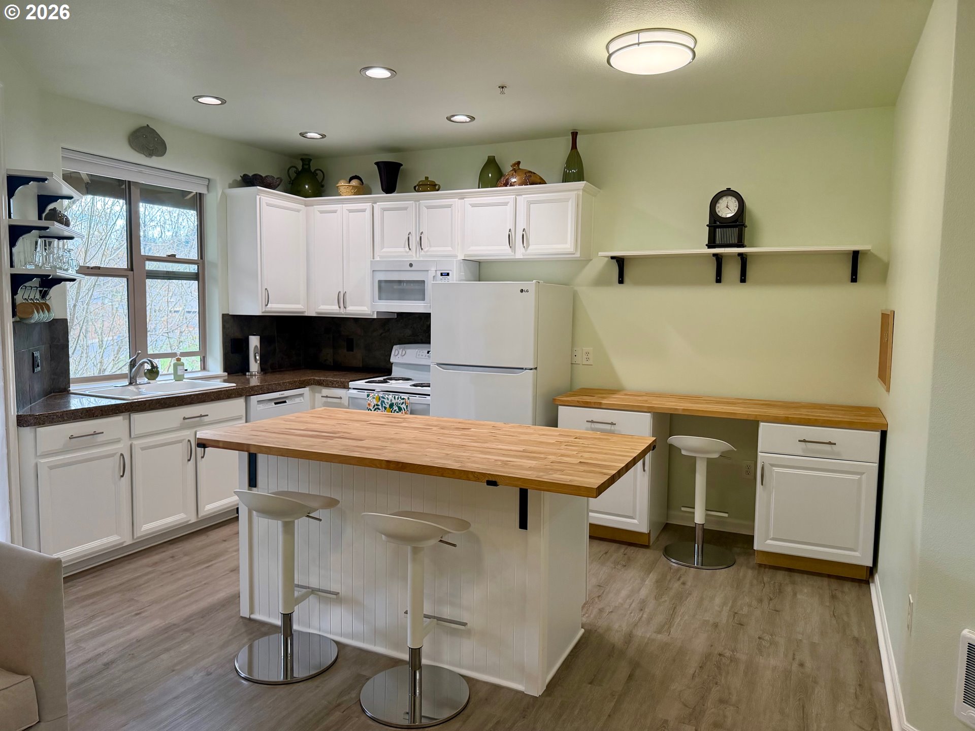 37071 Dubarko Road, Unit 8 Sandy, OR 97055 - Photo 13 of 45