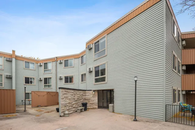 $1,395 | 3540 Hennepin Avenue, Unit 115, Minneapolis, MN 55408