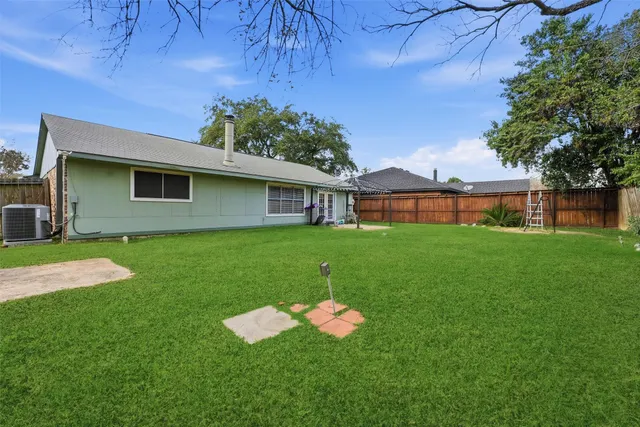 $200,000 | 1322 Great Dover Circle, Channelview, TX 77530