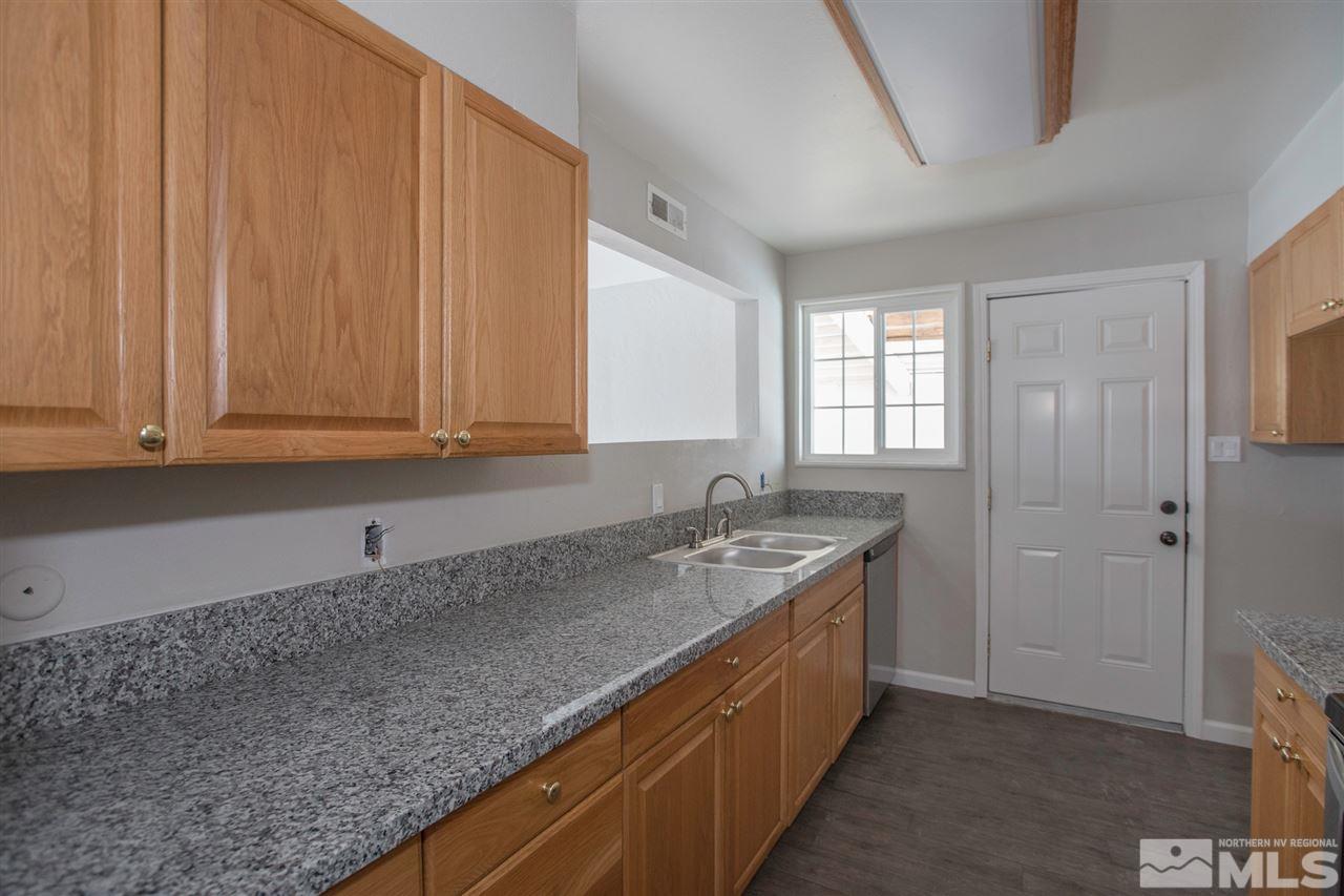13492 Mt Shasta Street Reno, NV 89506 - Photo 8 of 23 Photo 8