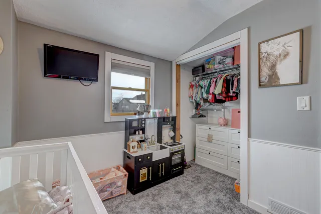 $249,900 | 331 North John Street, Kimberly, WI 54136