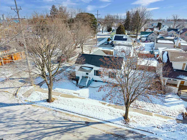 $249,900 | 331 North John Street, Kimberly, WI 54136