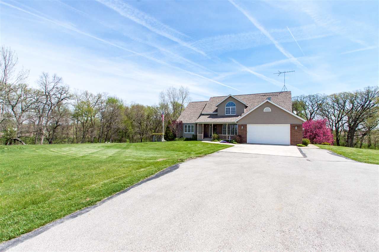2845 130th Street Riverside, IA 52327 - Photo 1 of 50 Gallery Image 1