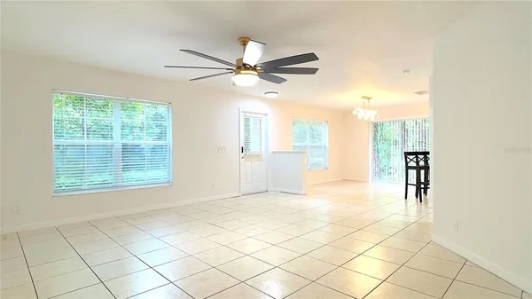 $2,250 | 9402 Charlesberg Drive, Tampa, FL 33635