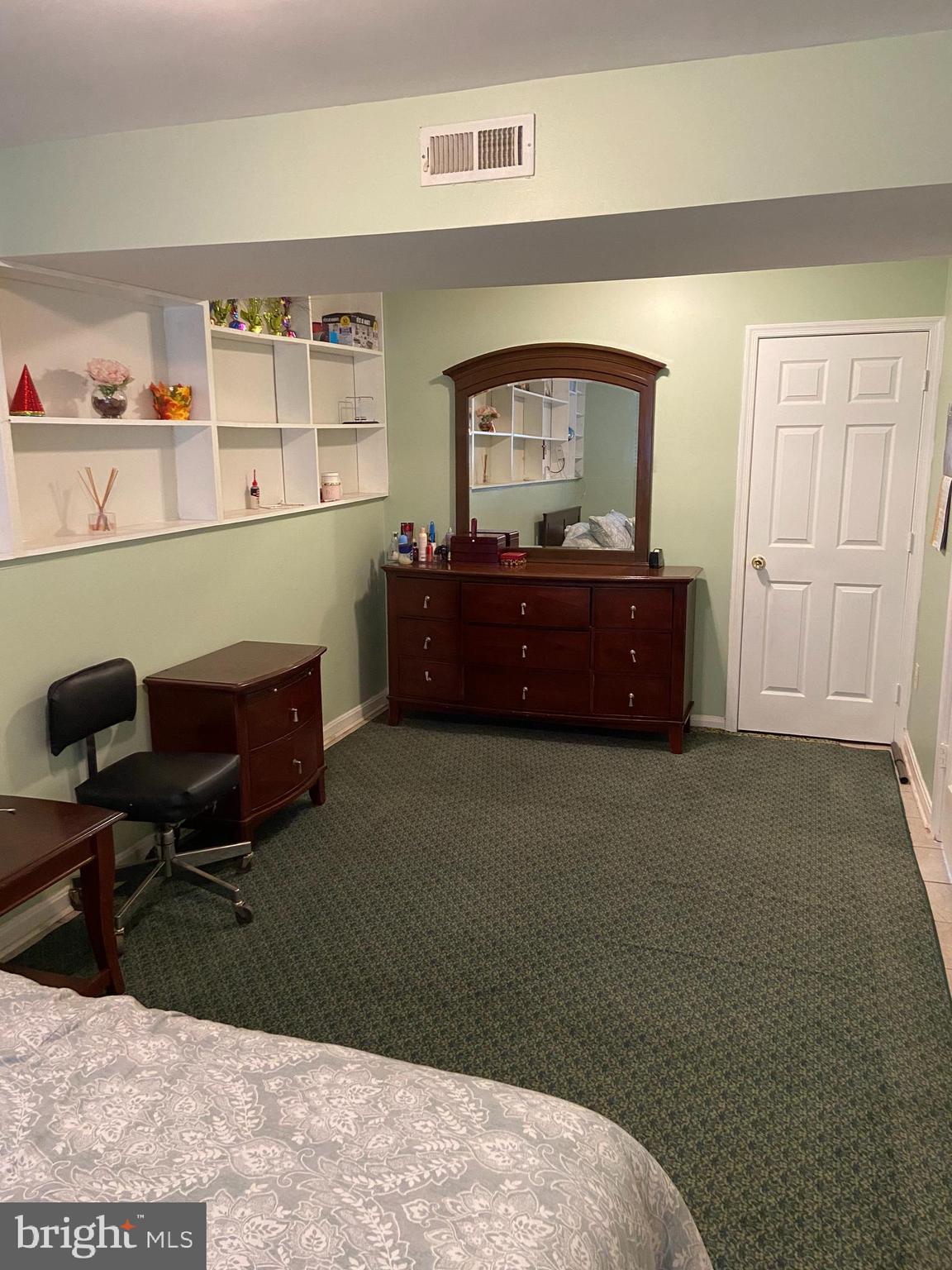 8604 Chestnut Ridge Drive Laurel, MD 20707 - Photo 28 of 28 Large Bedroom 3 with Walking Closet