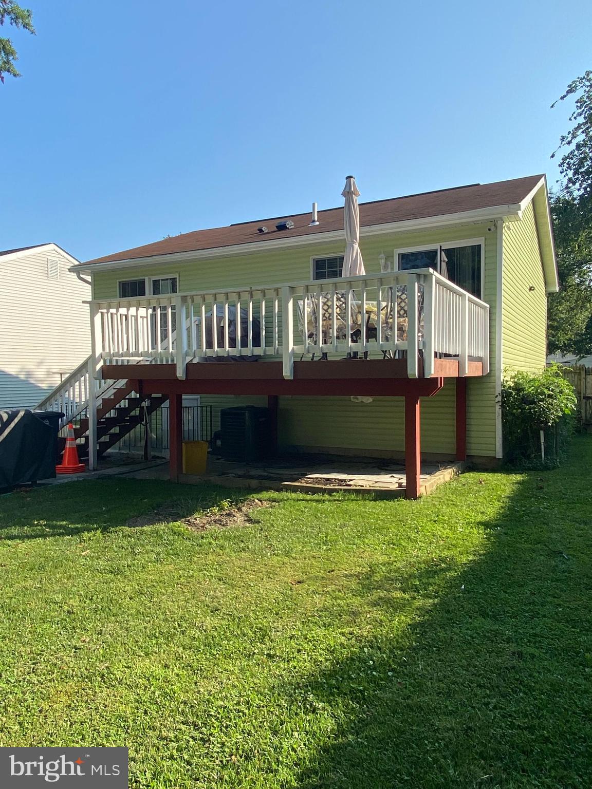 8604 Chestnut Ridge Drive Laurel, MD 20707 - Photo 6 of 28 Nice Deck