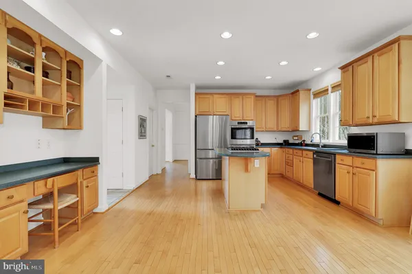 $925,000 | 3006 Novak Terrace, Burtonsville, MD 20866