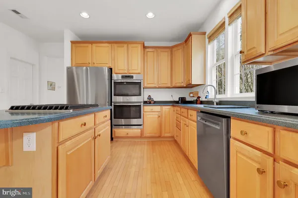 $925,000 | 3006 Novak Terrace, Burtonsville, MD 20866